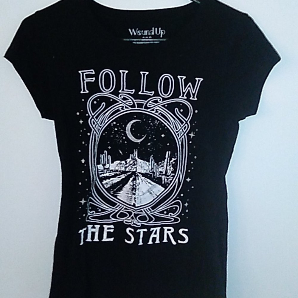 Black tshirt